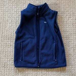 Like new vineyard vines boys fleece vest, size M